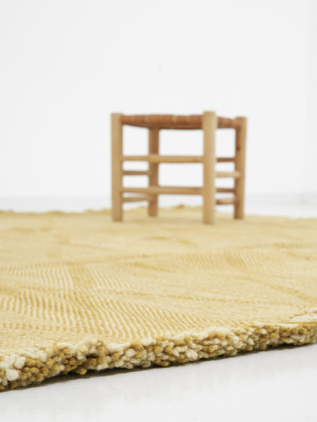Berber Kilim Tazenakht Rug No. 2742 - Goose