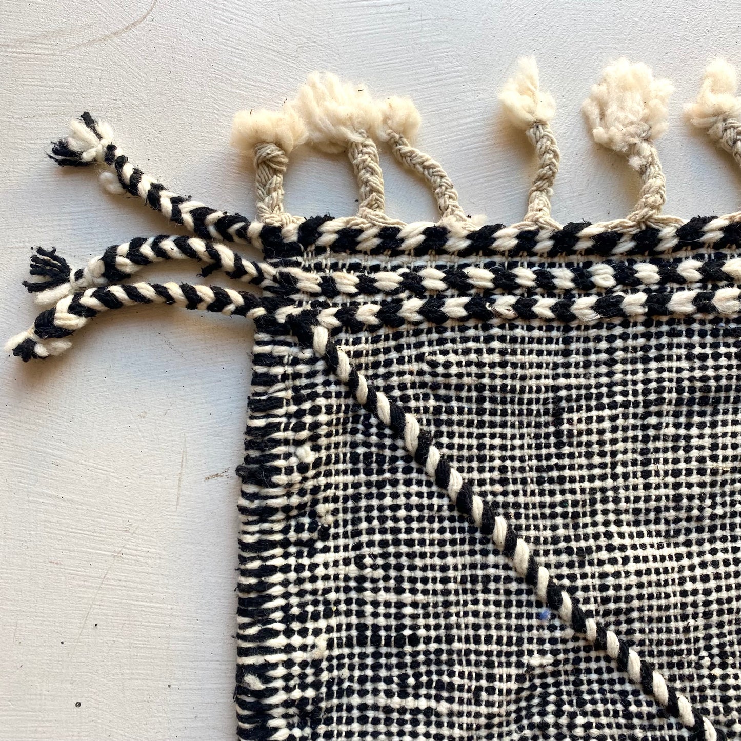 Tapis berbère Zanafi n°3228 - Shadow - 303 x 185 cm