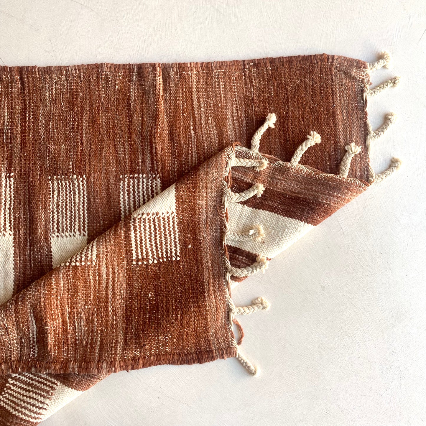 Tapis berbère Kilim n°3152 - Échelle - 252 x 143 cm