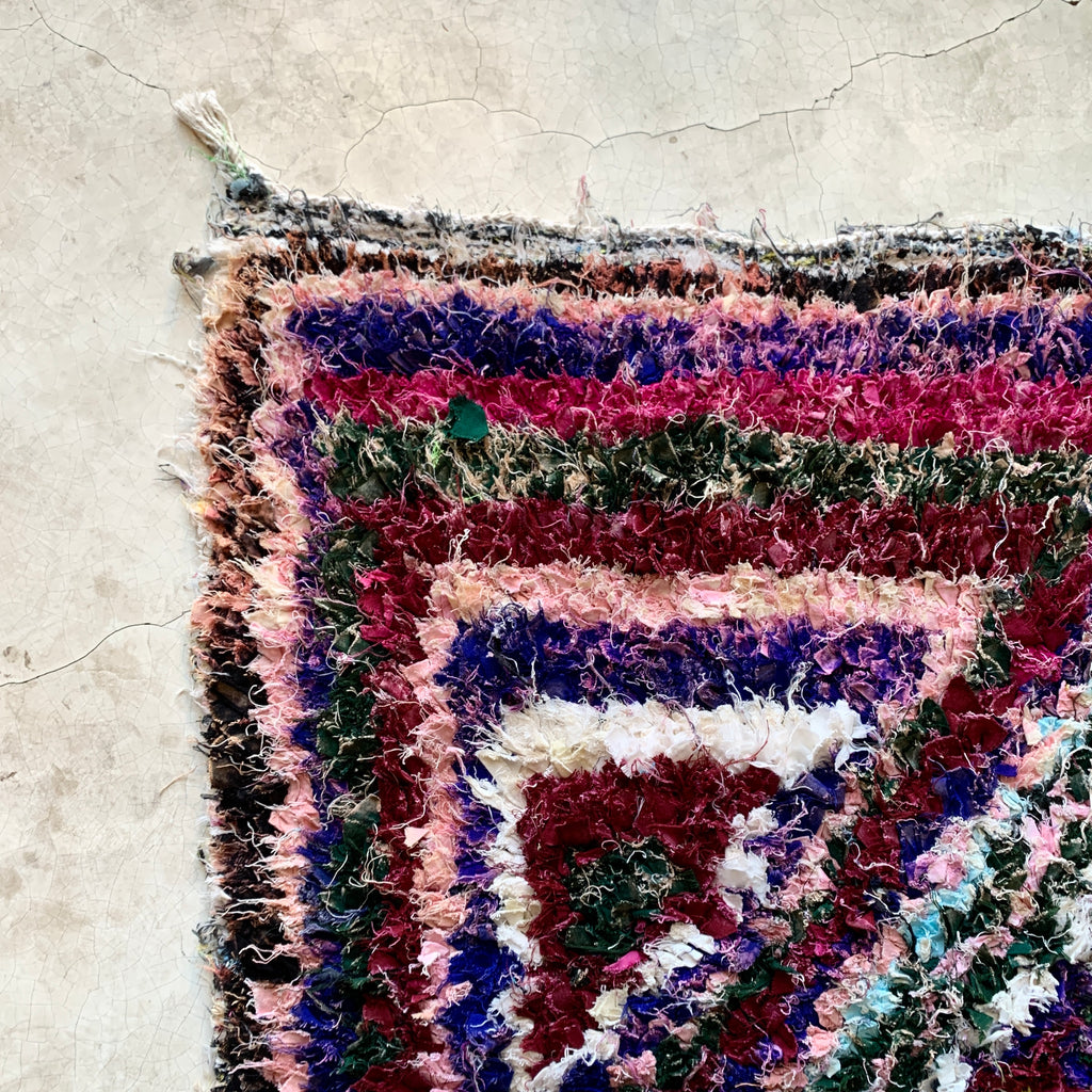 Tapis berbère Boucherouite n°2768 - Pétunia - 240 x 141 cm