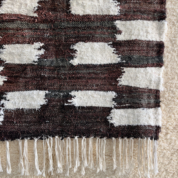 Berber Kilim Boucherouite rug n°2754 - Chestnut - 156 x 95 cm