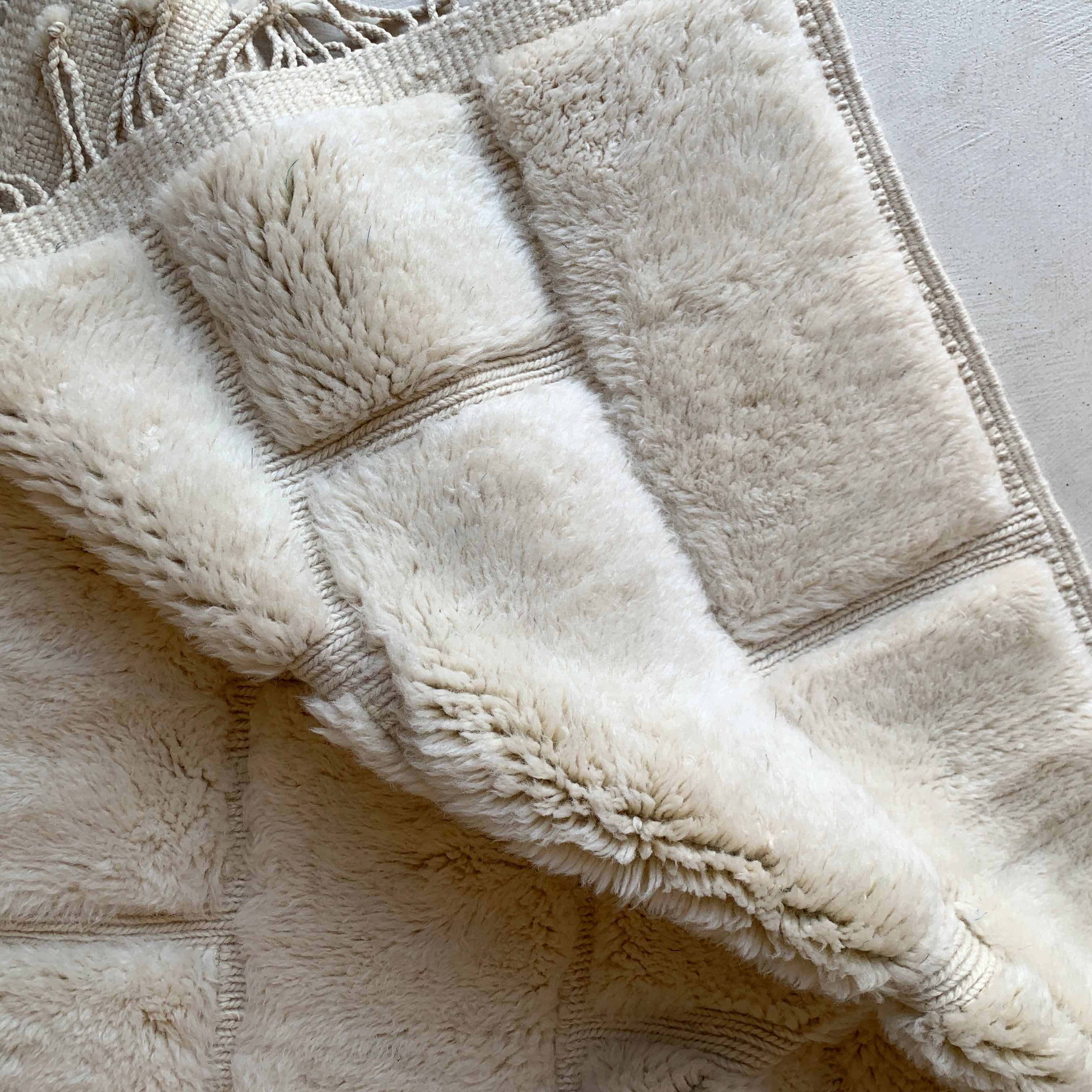 Tapis berbère Mrirt n°3183 - Luna - 249 x 149 cm