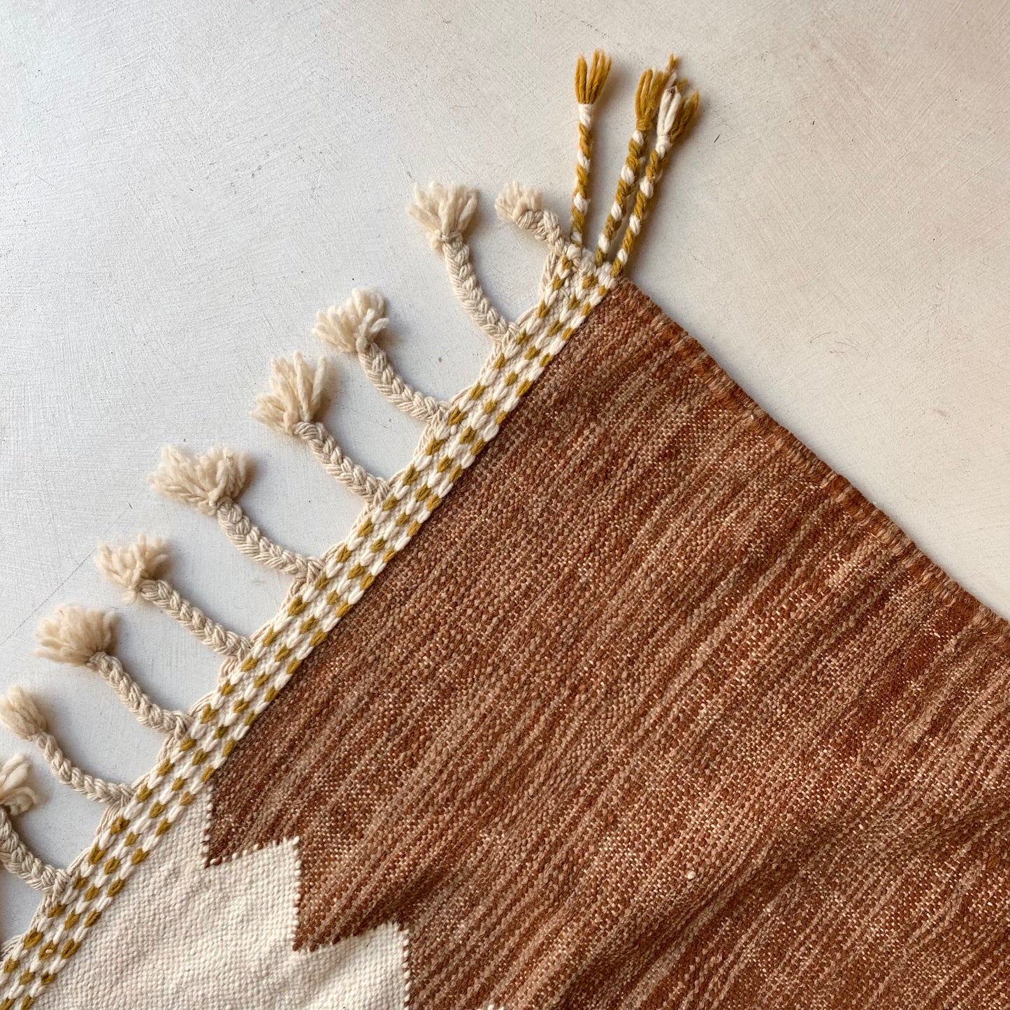 Tapis berbère Kilim n°3151 - Épine - 255 x 150 cm