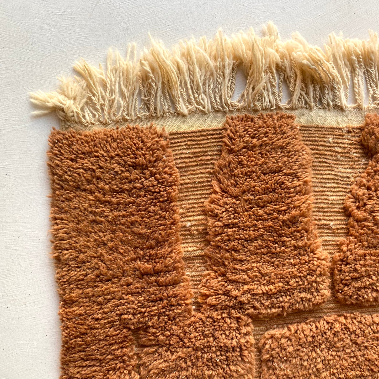 Tapis berbère Béni Ouarrain n° 3251 - Bison - 242 x 149 cm