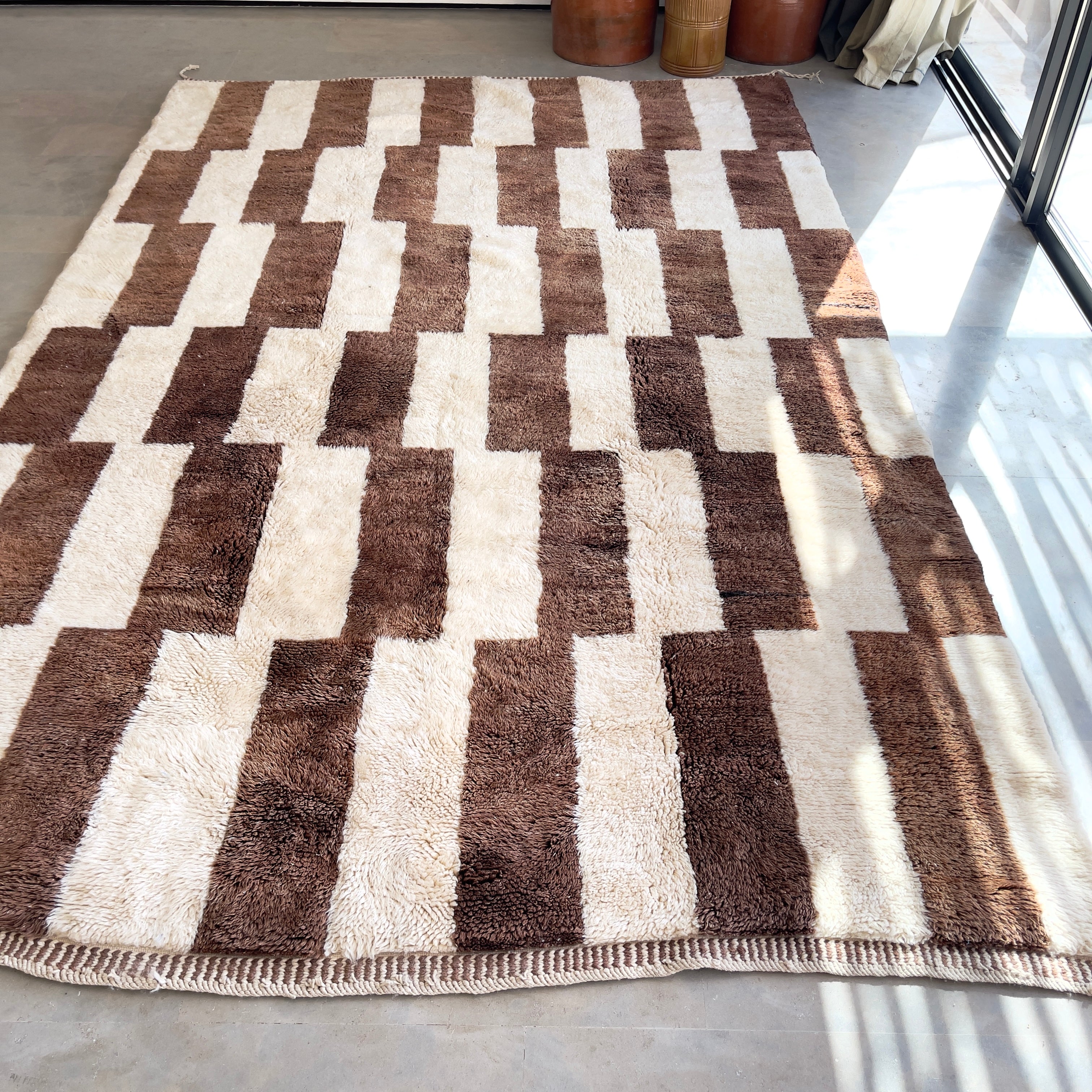 Tapis berbère Mrirt n°2942 - Bazar - 332 x 215 cm