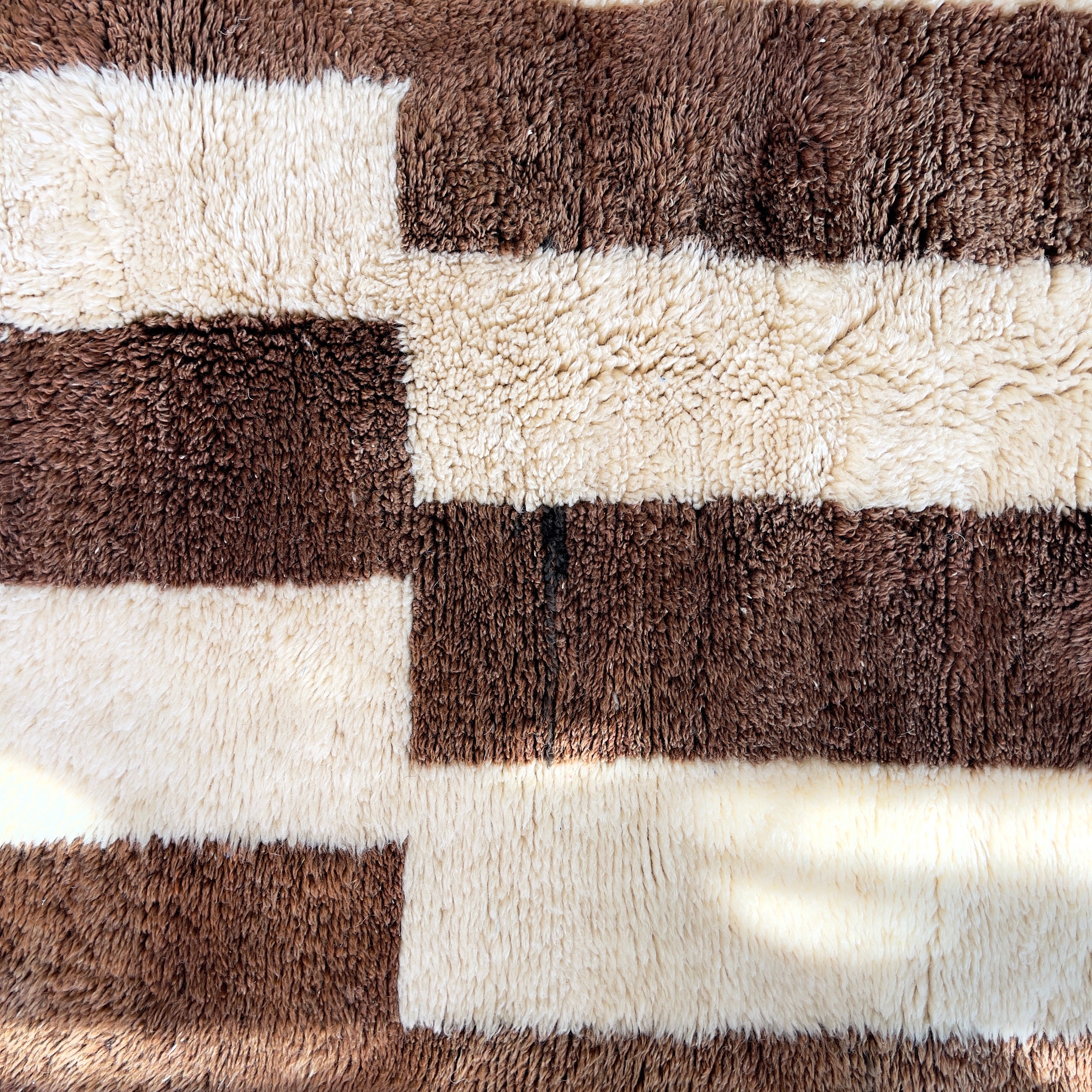 Tapis berbère Mrirt n°2942 - Bazar - 332 x 215 cm