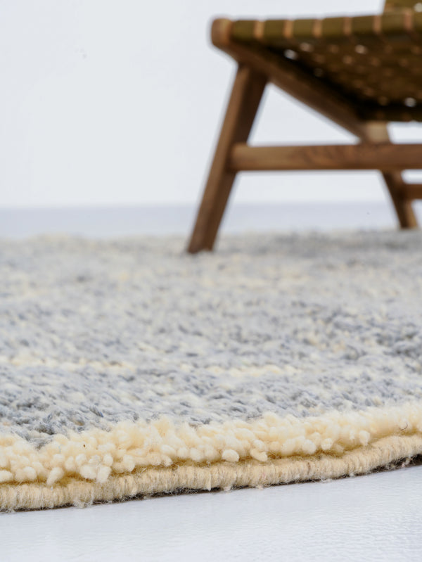 Berber rug Beni Ouarain n°2422 - Riz au lait - 240 x 164 cm