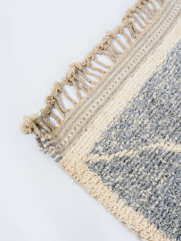 Berber rug Beni Ouarain n°2422 - Riz au lait - 240 x 164 cm