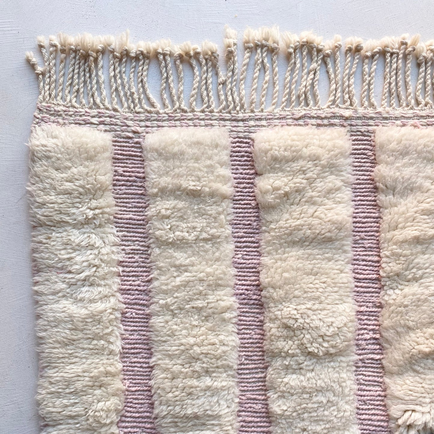 Tapis berbère Mrirt n°2553 - Ruban - 320 x 218 cm