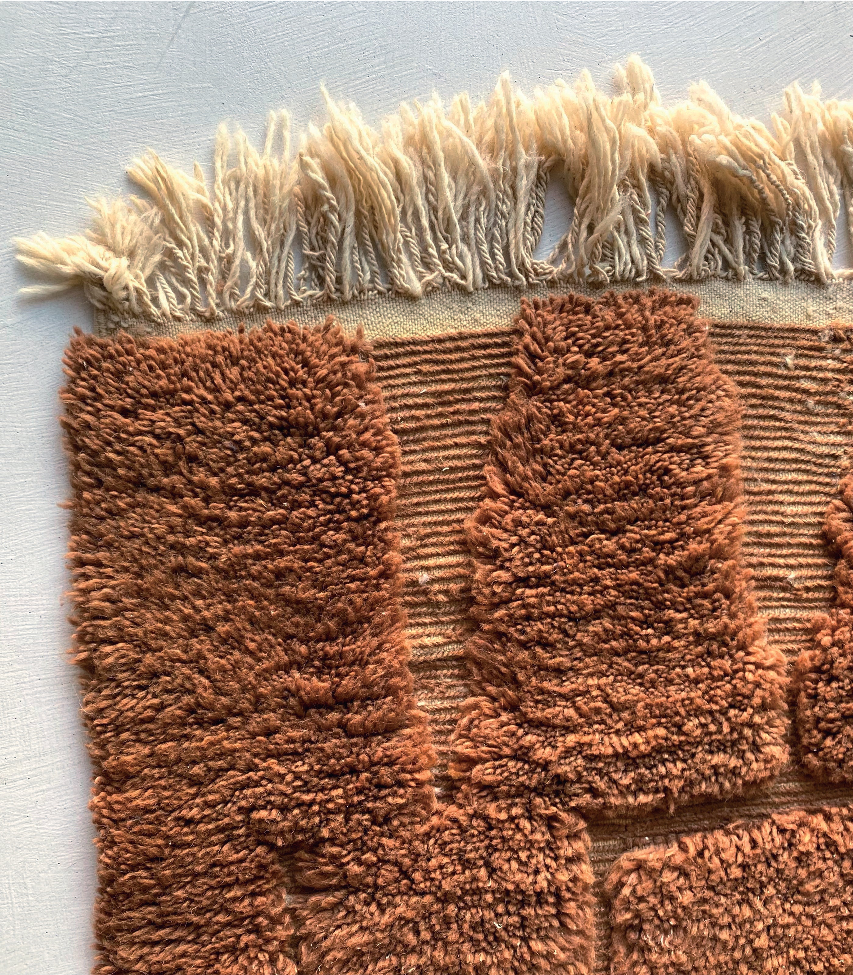 Tapis berbère Béni Ouarrain n° 3251 - Bison - 242 x 149 cm