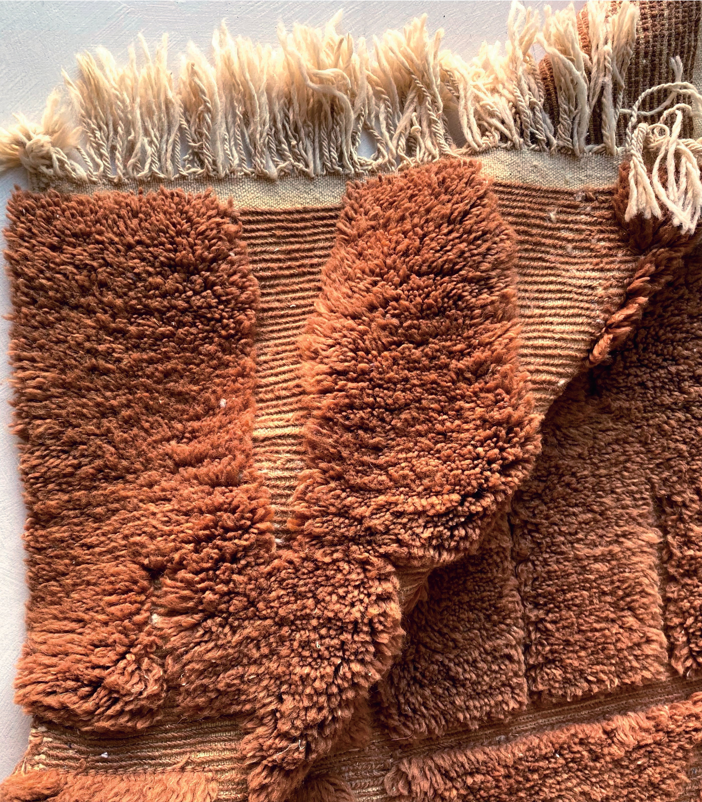 Tapis berbère Béni Ouarrain n° 3251 - Bison - 242 x 149 cm