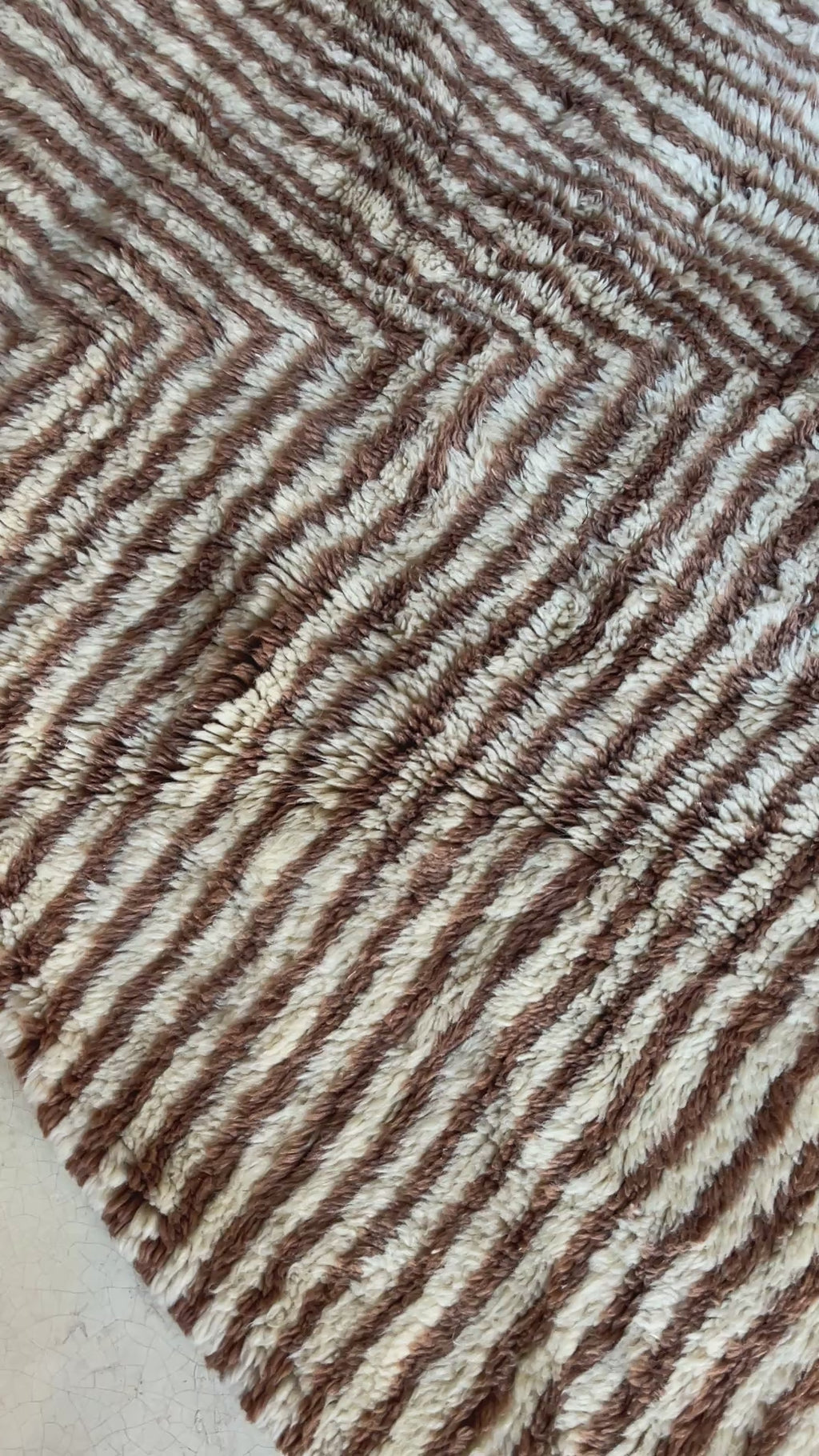 Berber rug Mrirt n°2903 - Fleece - 314 x 208 cm