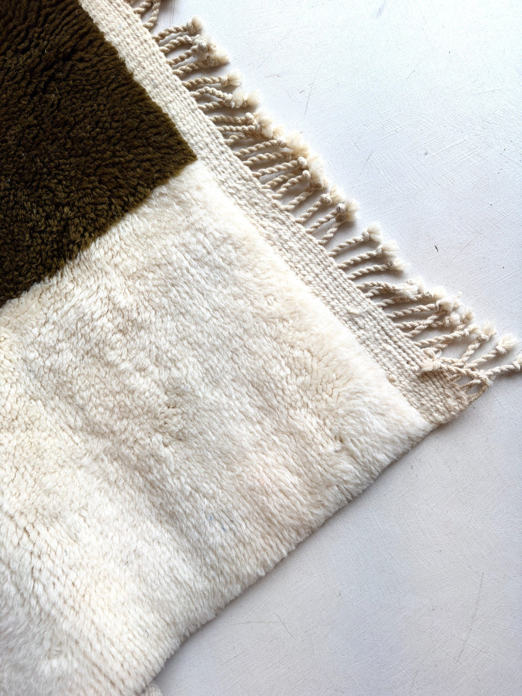 Tapis berbère Mrirt n° 3265 - Acajou - 248 x 153 cm