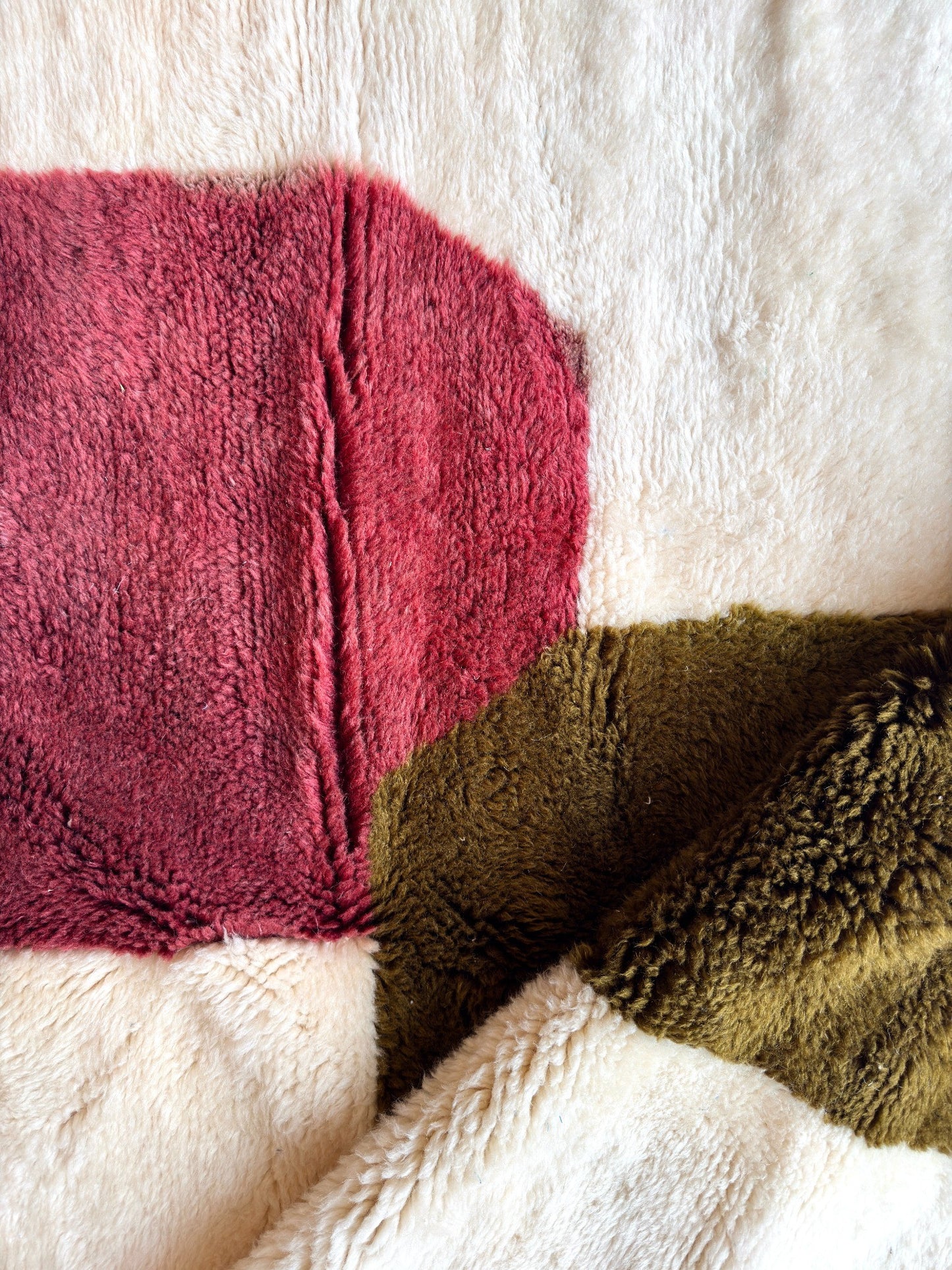 Tapis berbère Mrirt n° 3265 - Acajou - 248 x 153 cm