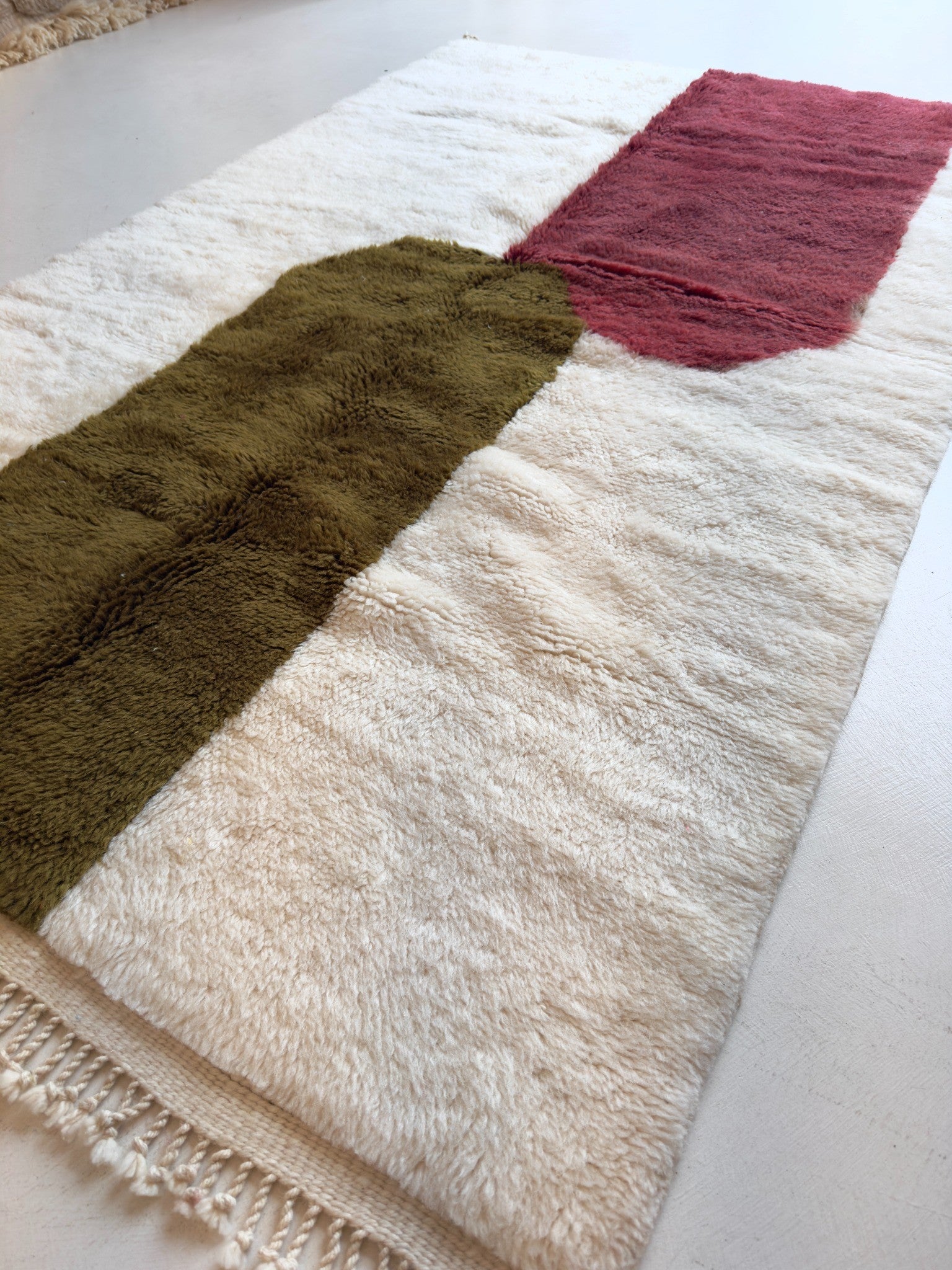 Tapis berbère Mrirt n° 3265 - Acajou - 248 x 153 cm